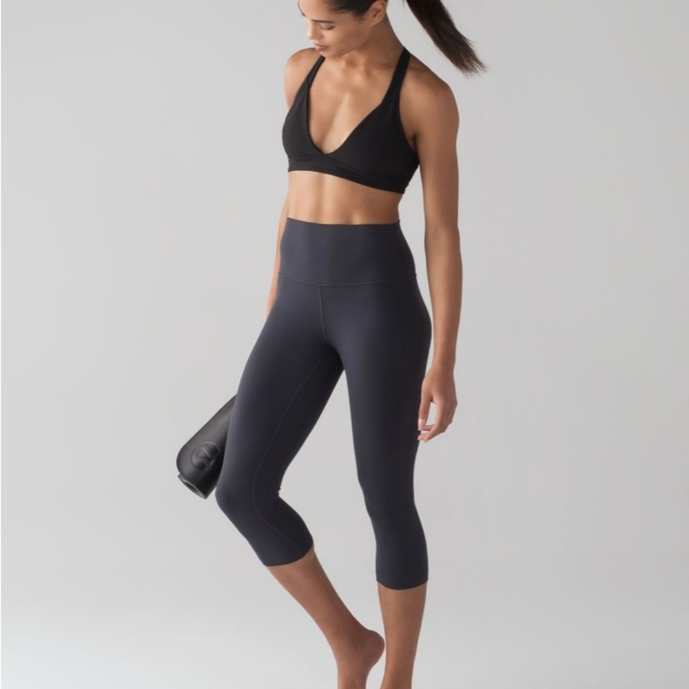 Lululemon on All Day Breeze Bra 🌟NWT🌟 Sz 4, 6 and 8 Black - Picture 4 of 7